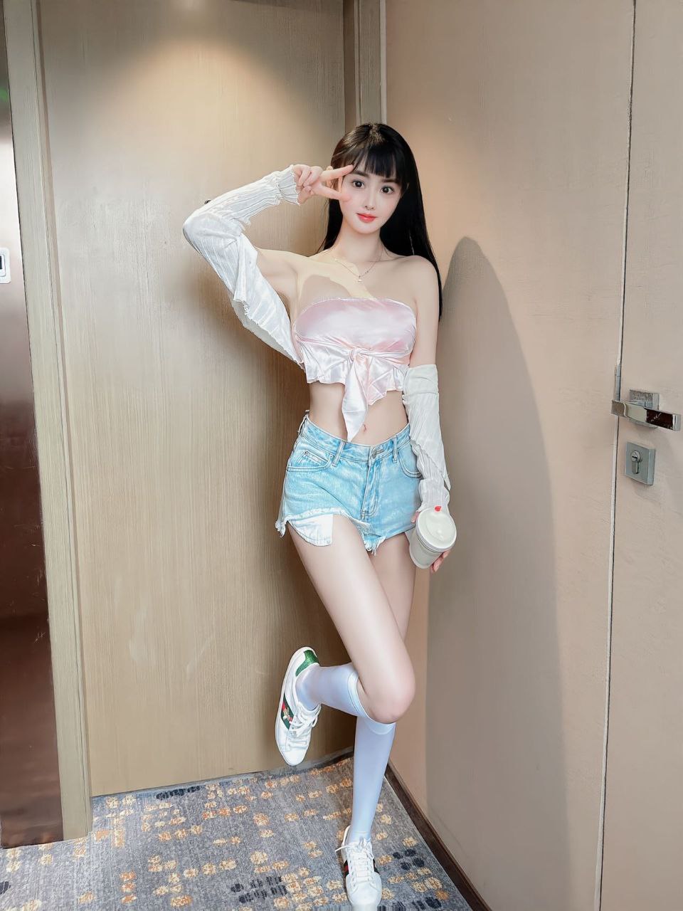AgAD-8QxG3x--FY.jpg